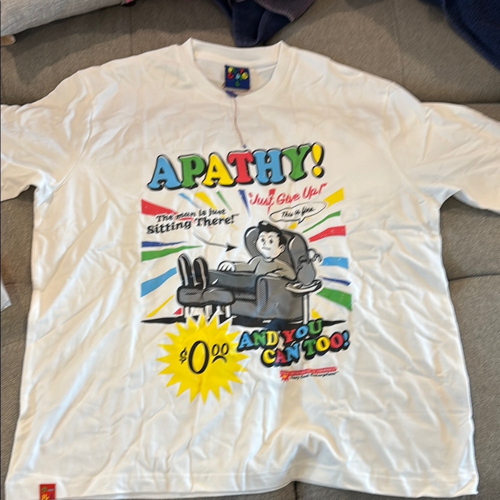 Cool Shirtz Apathy Graphic T-Shirt - White